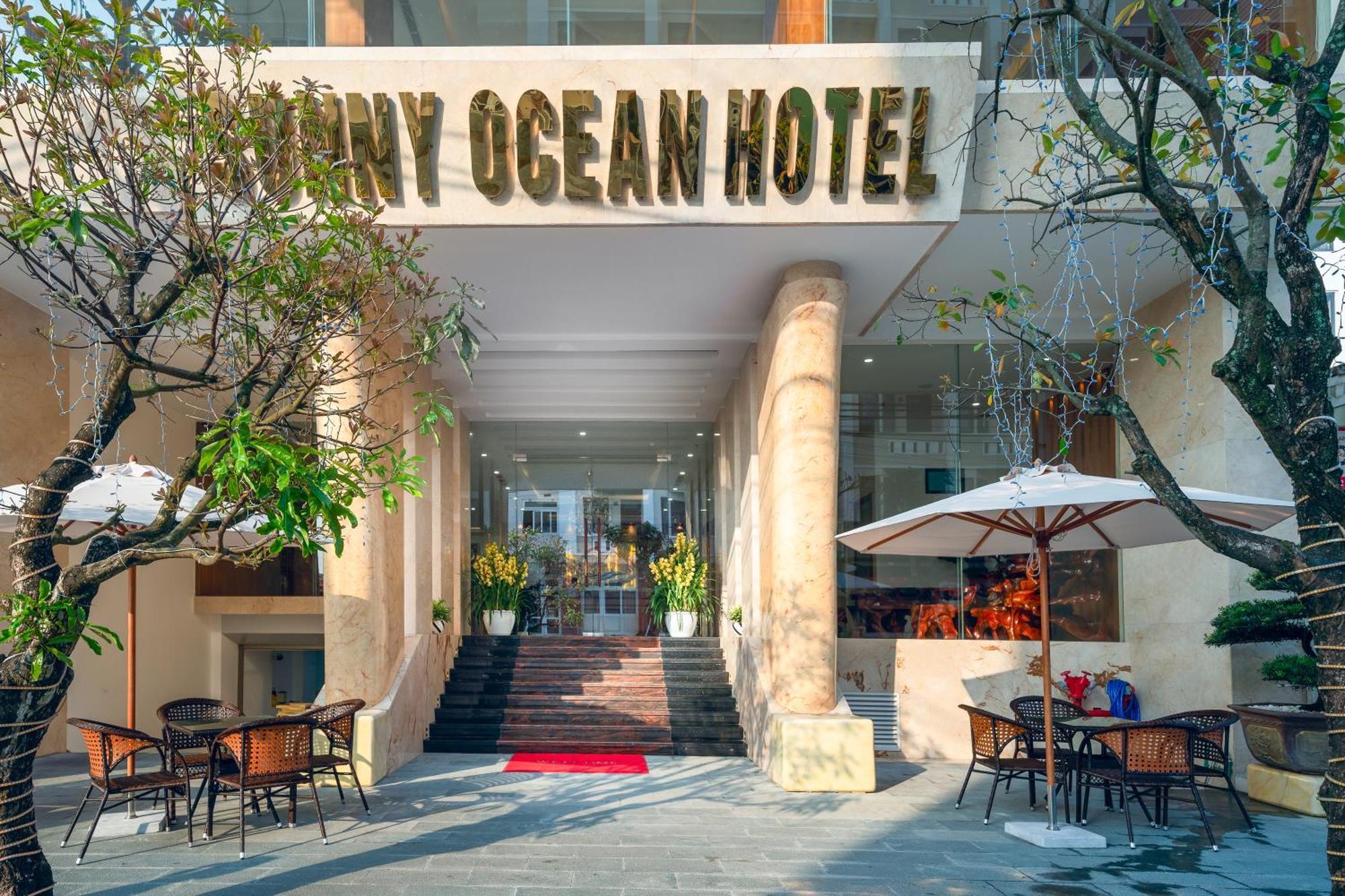 Sunny Ocean Hotel & Spa Дананг Екстериор снимка