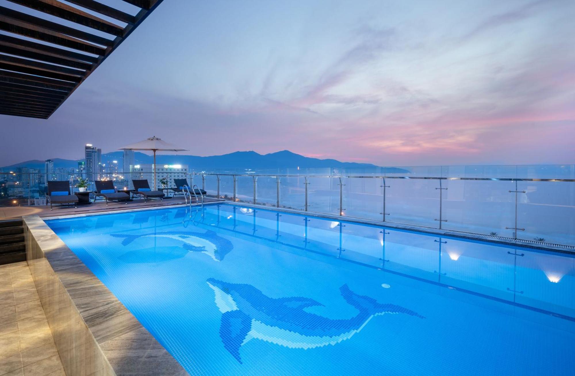 Sunny Ocean Hotel & Spa Дананг Екстериор снимка