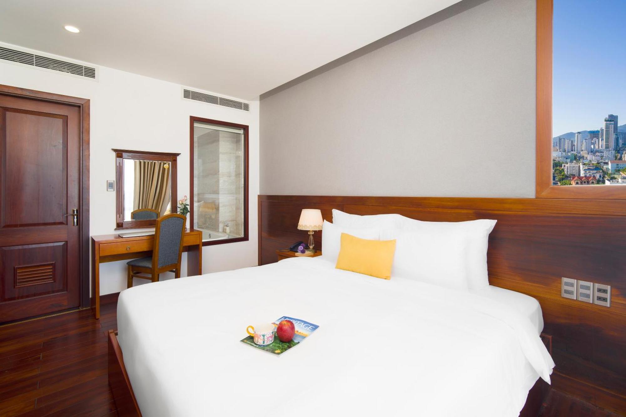 Sunny Ocean Hotel & Spa Дананг Стая снимка