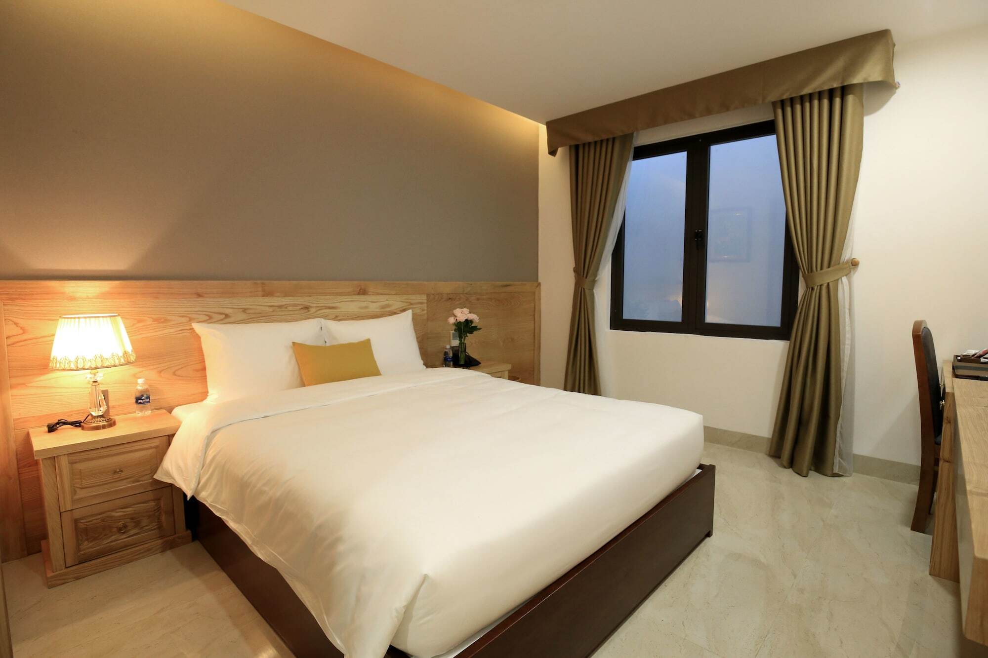 Sunny Ocean Hotel & Spa Дананг Екстериор снимка